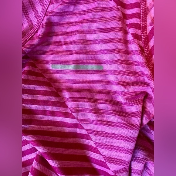 🌞BOGO🌞Nike dri fit - Picture 4 of 6